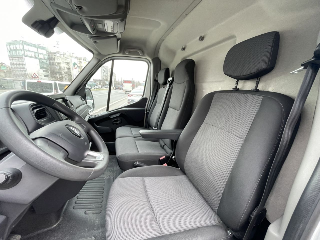 renault master furgon l3h2p3 2,3 dci 135 - slika 9