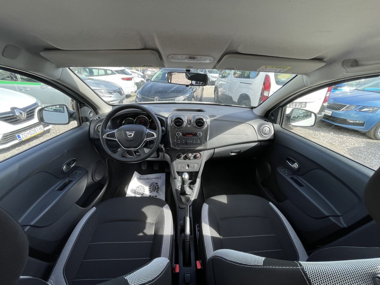 dacia sandero 1,0 tce 100 eco-g essential - slika 12