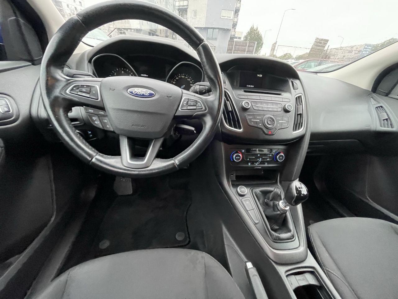 ford focus karavan 1,5 tdci business - slika 10