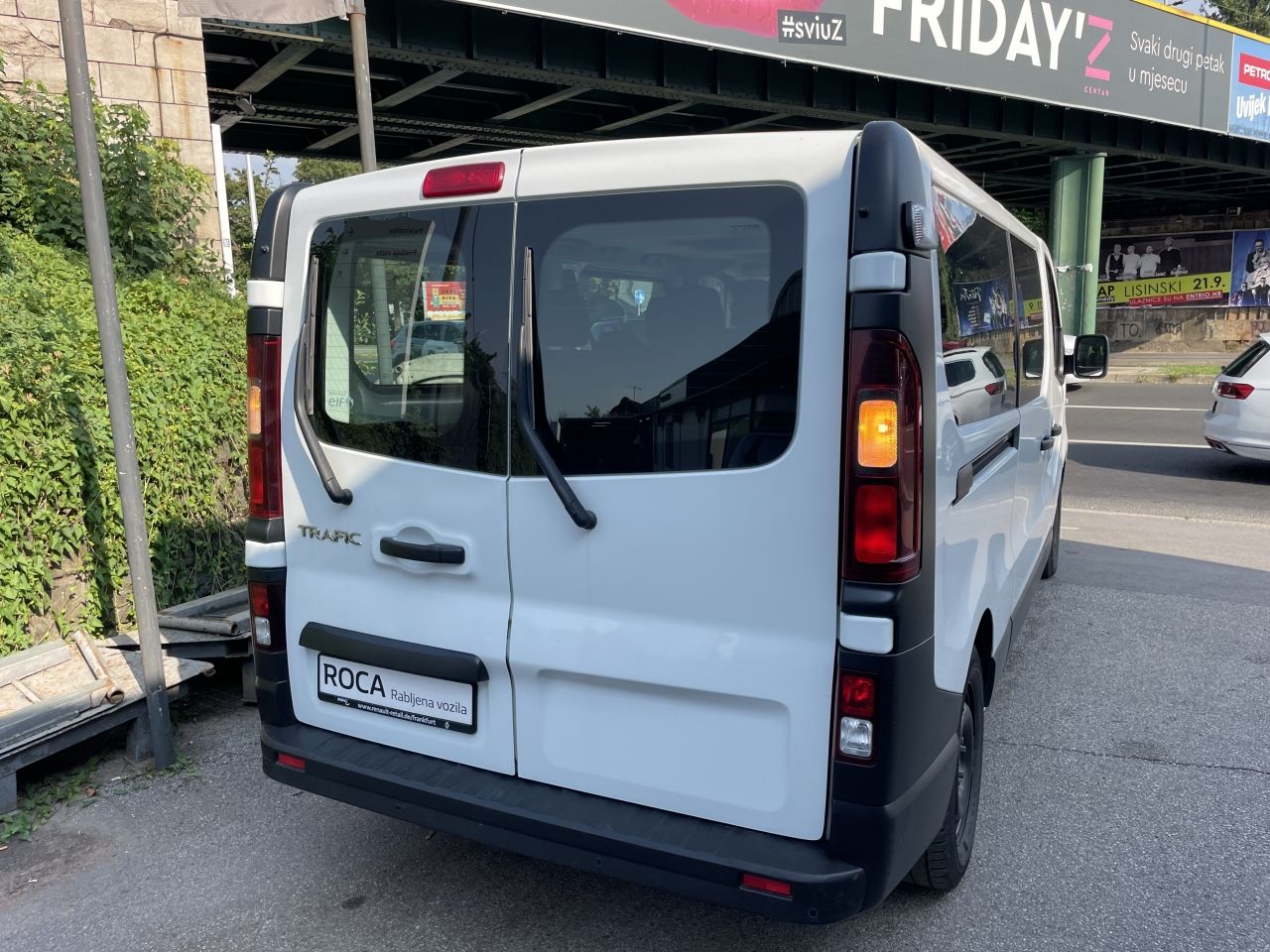 renault trafic grand passenger 2,0 dci 120 confort - slika 6