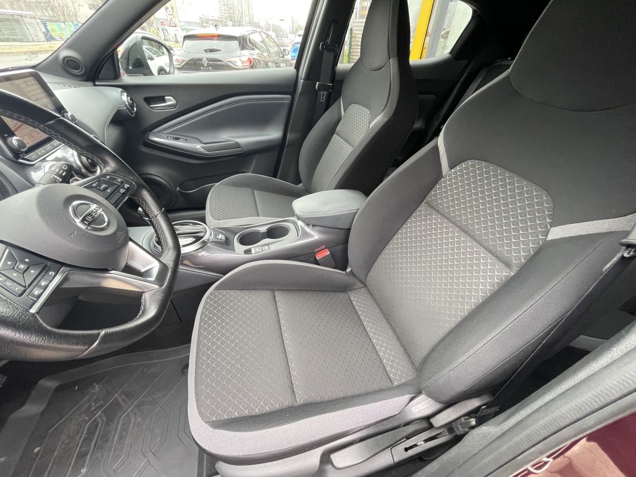 nissan juke 1,0 dig-t n-connecta dct - slika 15