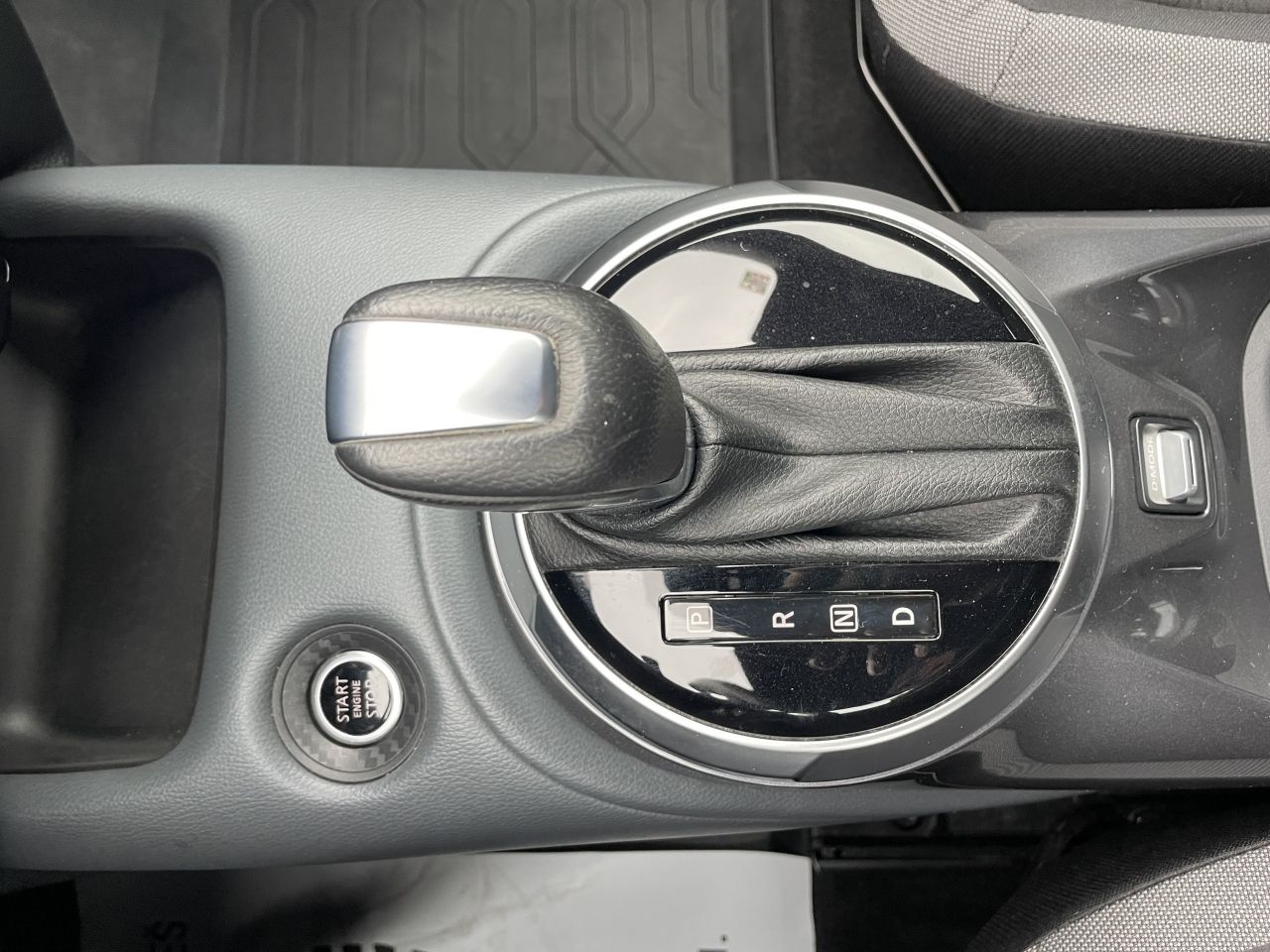 nissan juke 1,0 dig-t n-connecta dct - slika 19