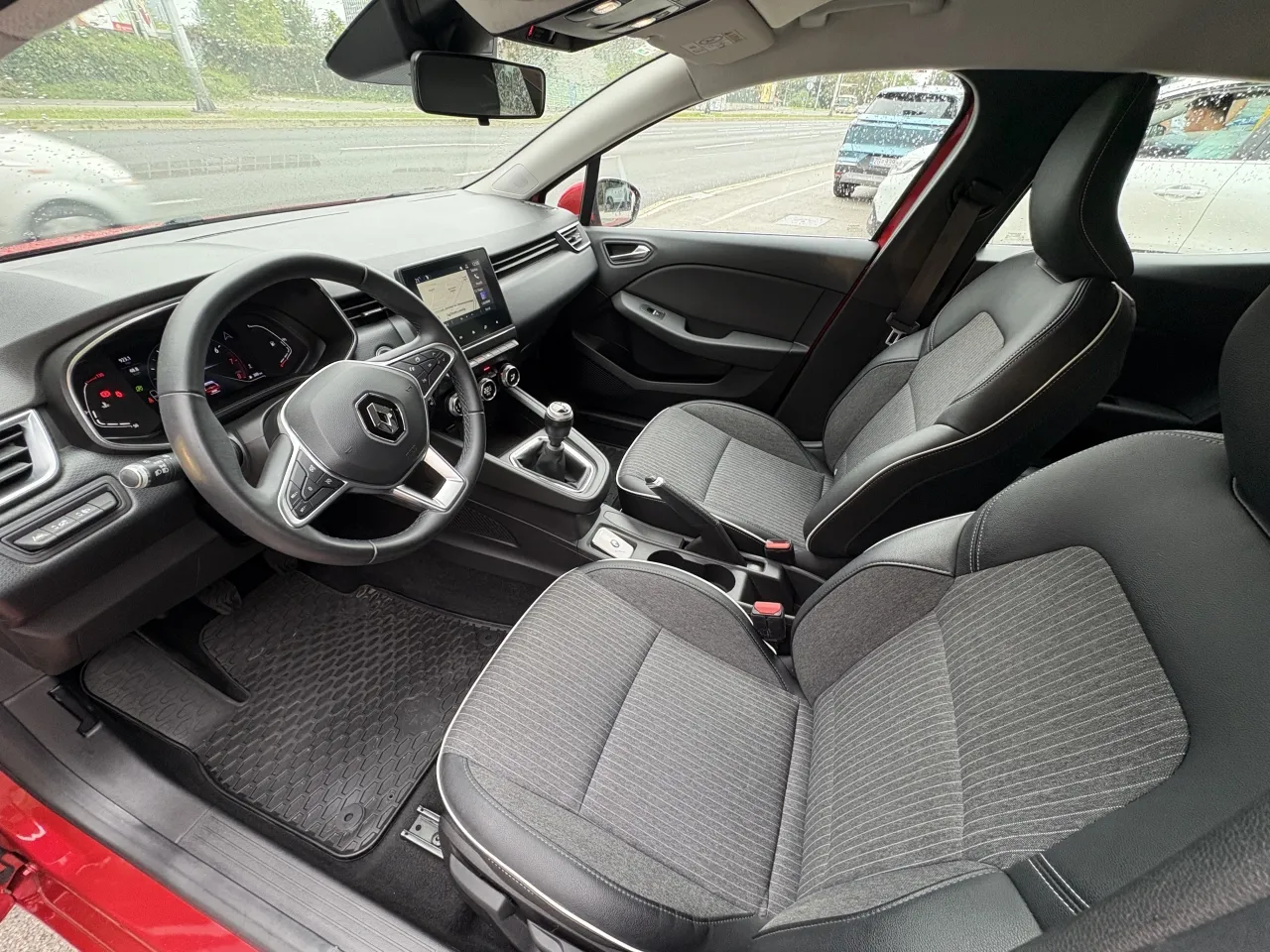 renault clio tce 90 intens - slika 11