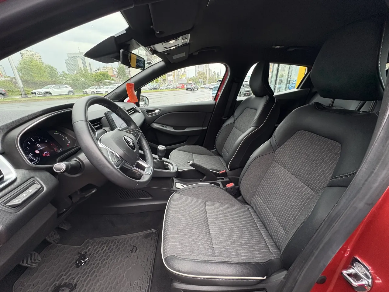 renault clio tce 90 intens - slika 10