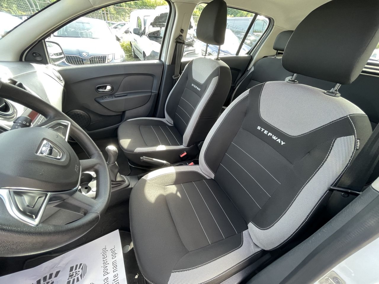 dacia sandero 1,0 tce 100 eco-g essential - slika 10