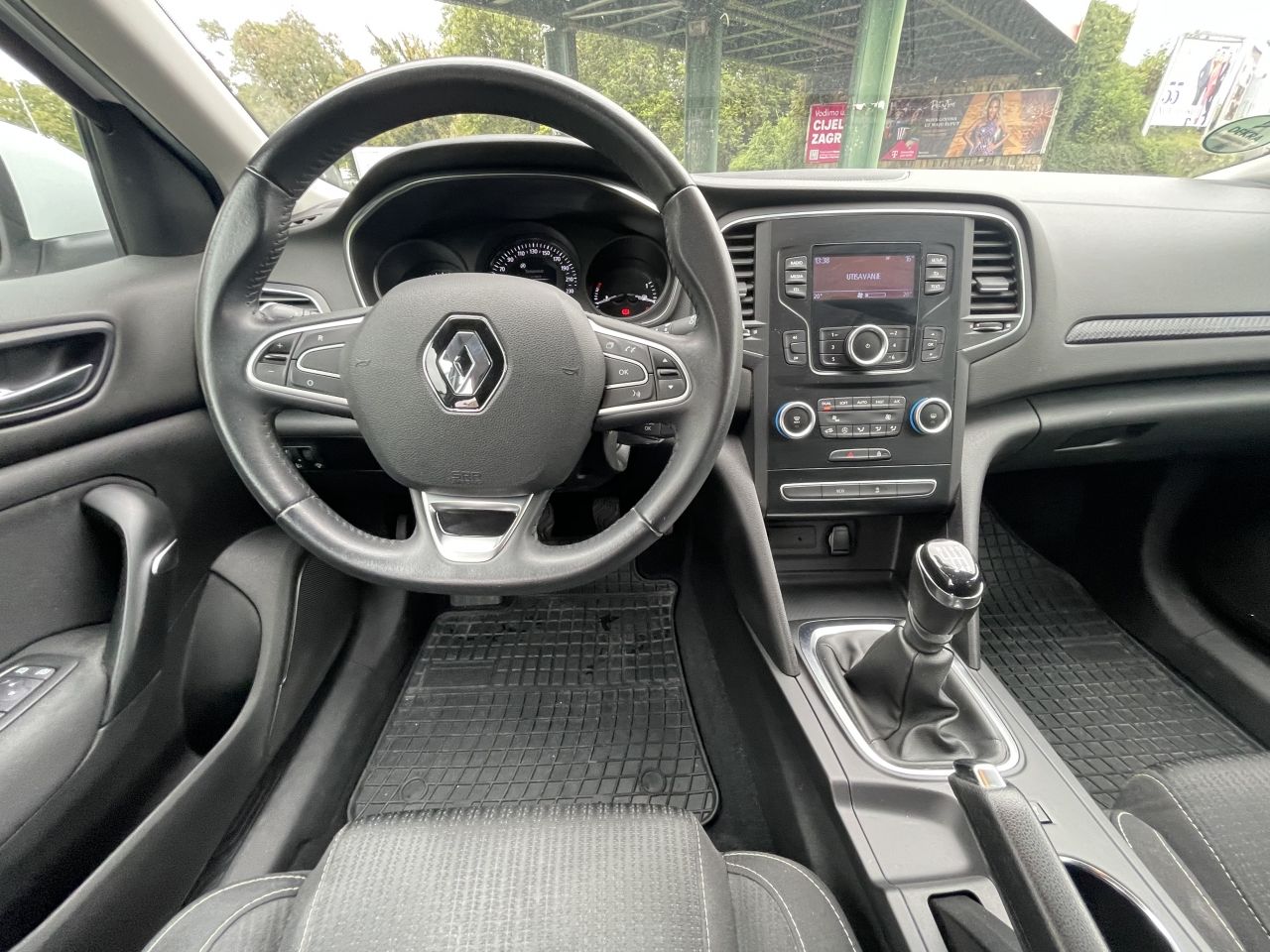renault mégane grandtour dci 110 energy business - slika 12