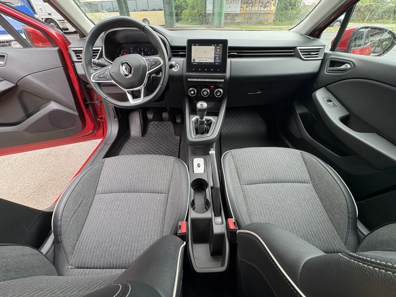 renault clio tce 90 intens - slika 14