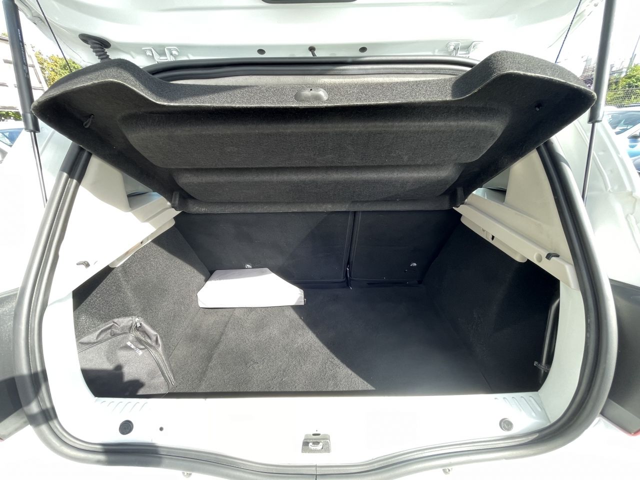 dacia sandero 1,0 tce 100 eco-g essential - slika 6
