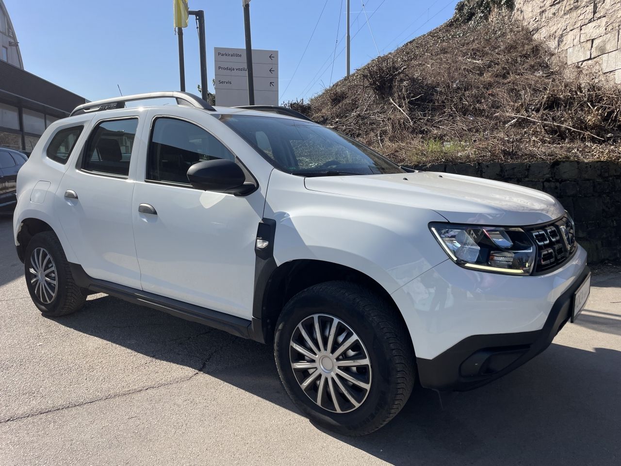 dacia duster 1,0 tce 100 eco-g essential - slika 3