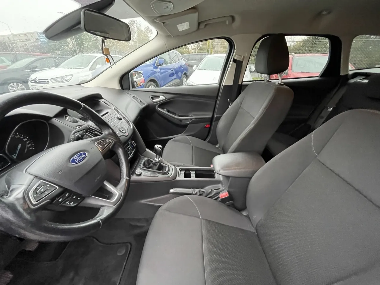 ford focus karavan 1,5 tdci business - slika 15