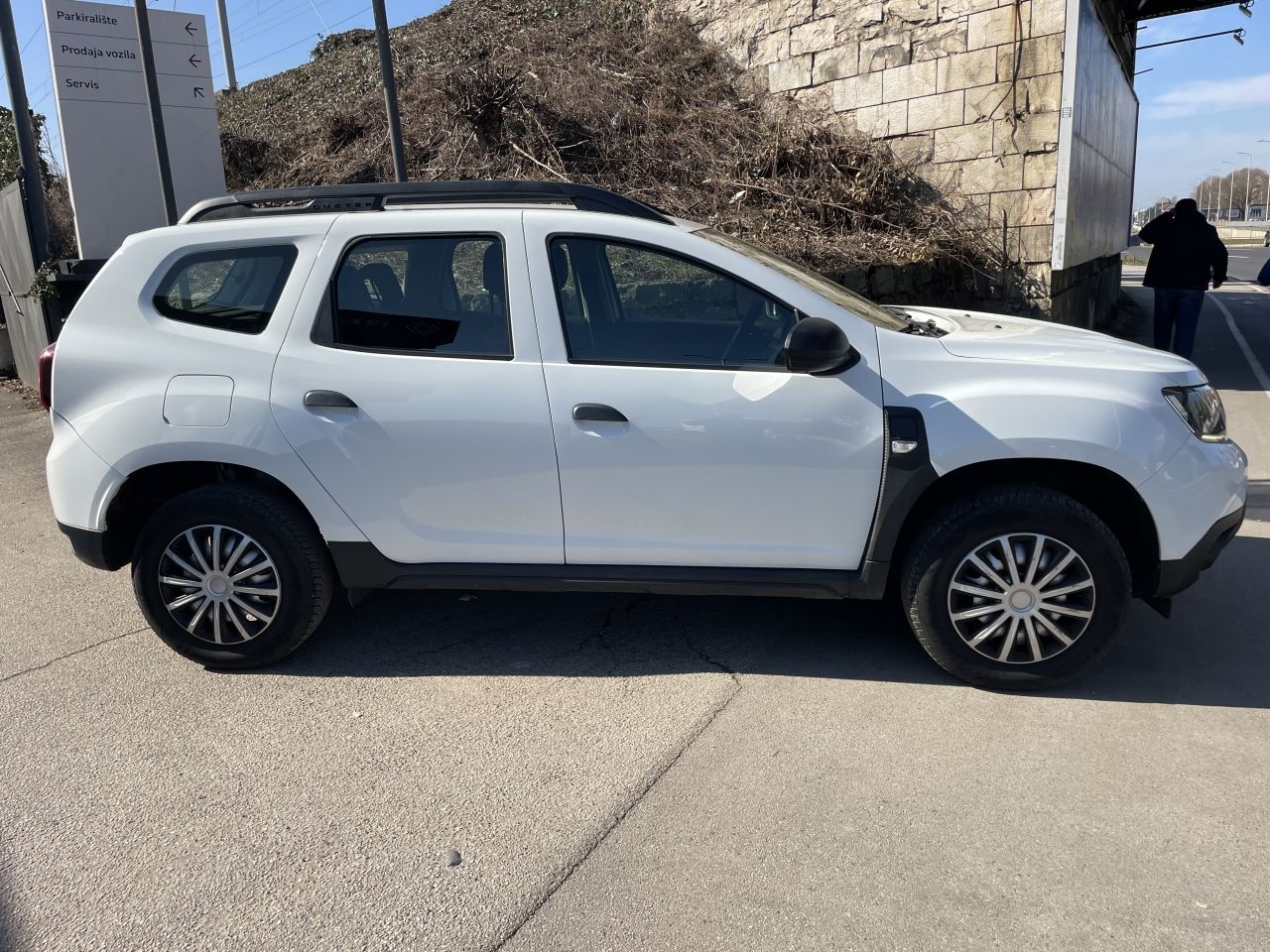 dacia duster 1,0 tce 100 eco-g essential - slika 4