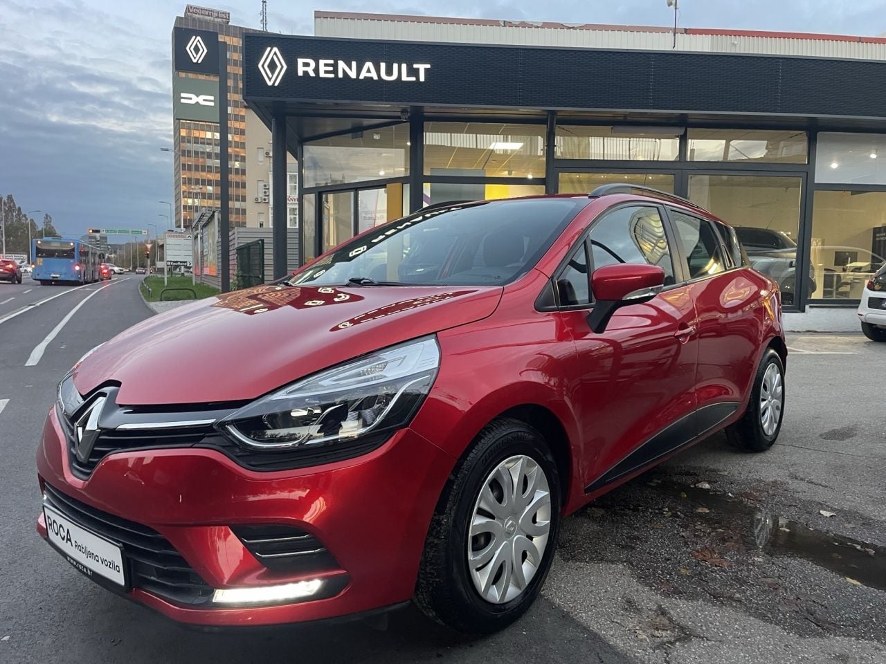 Renault Clio Zen Grandtour 90 ks - Zagreb