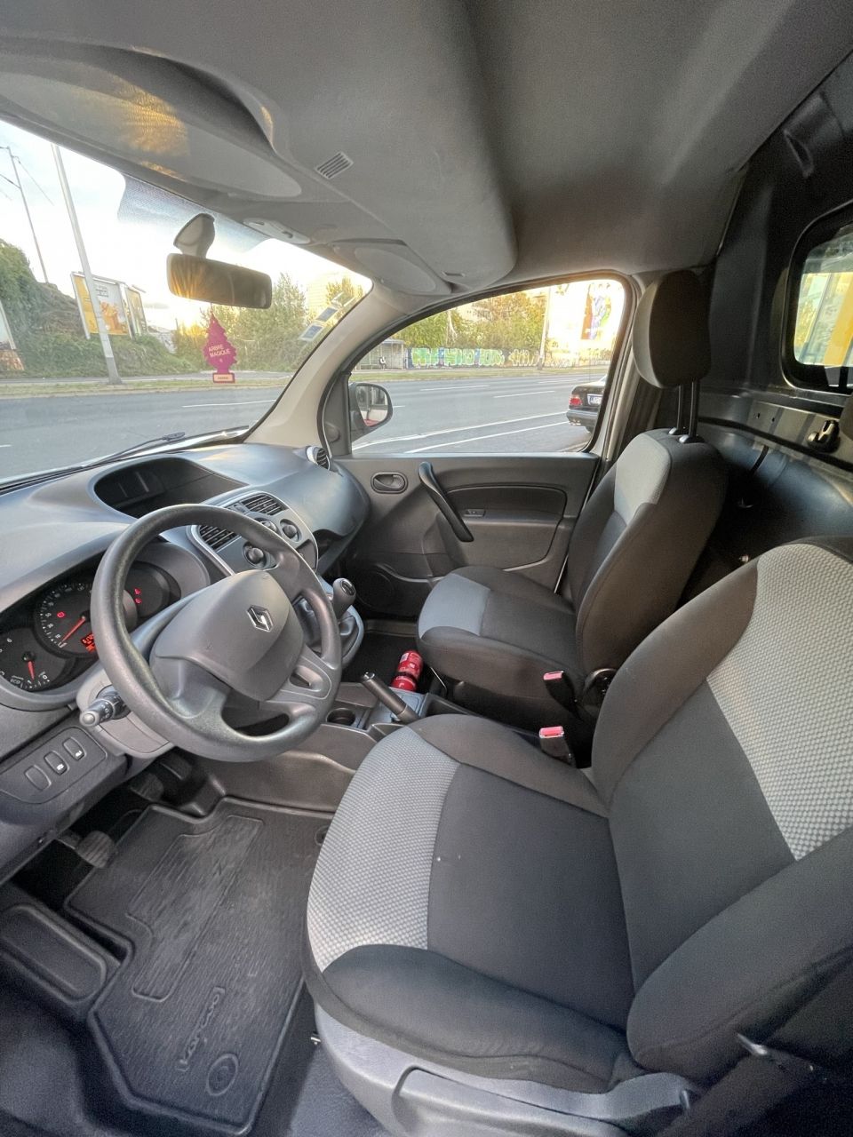 renault kangoo express furgon 1,5 dci 75 energy - slika 6