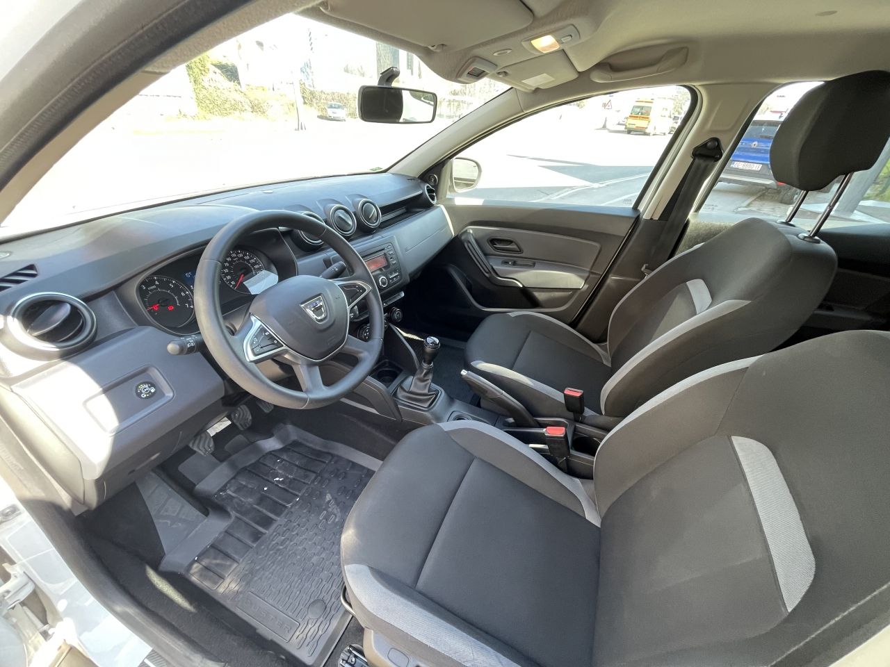 dacia duster 1,0 tce 100 eco-g essential - slika 10