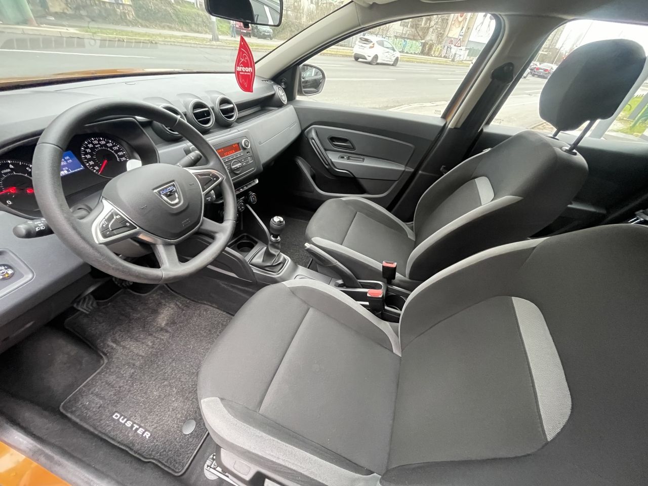 dacia duster 1,0 tce 100 eco-g essential - slika 15