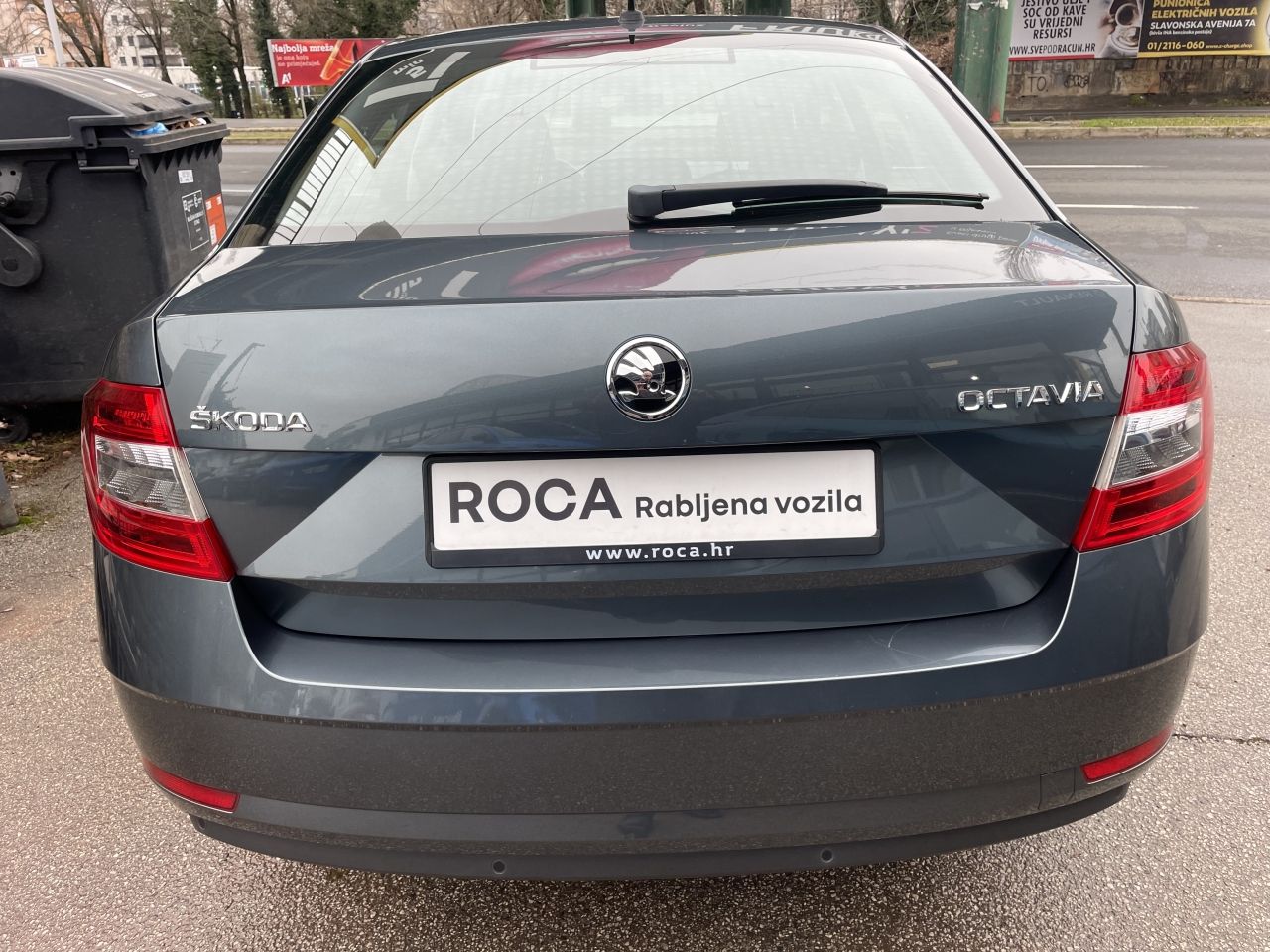 škoda octavia 1,6 tdi style - slika 5