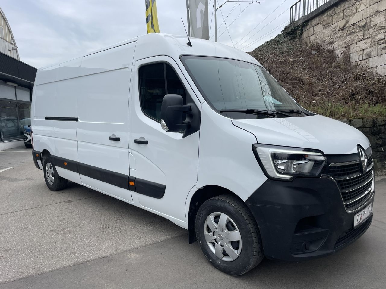 renault master furgon l3h2p3 2,3 dci 135 - slika 4