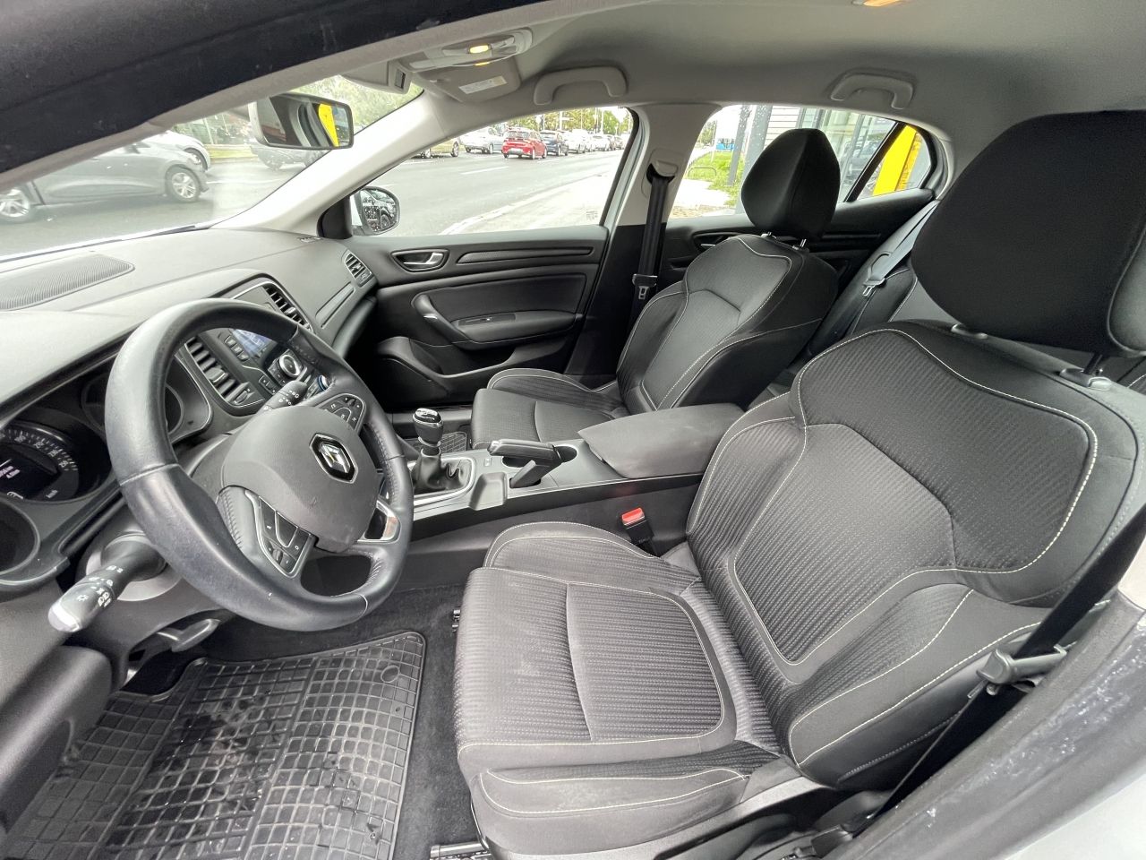 renault mégane berline blue dci 95 business - slika 10