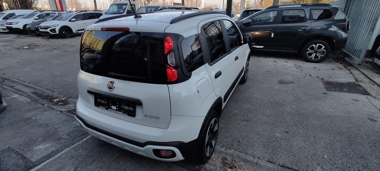 fiat panda 1,0 bsg hybrid city cross - slika 2