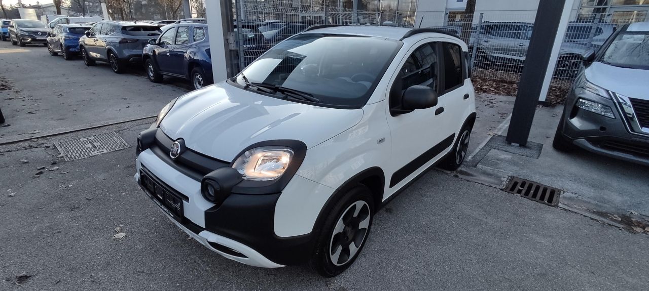 Fiat Panda 1,0 BSG Hybrid City Cross - Zagreb