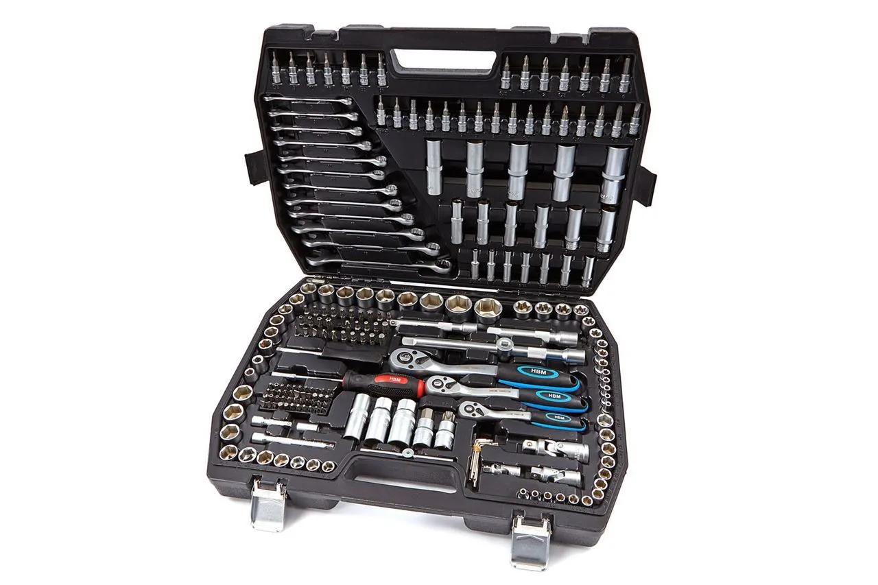 set nasadnih ključeva 216 kom - slika 1