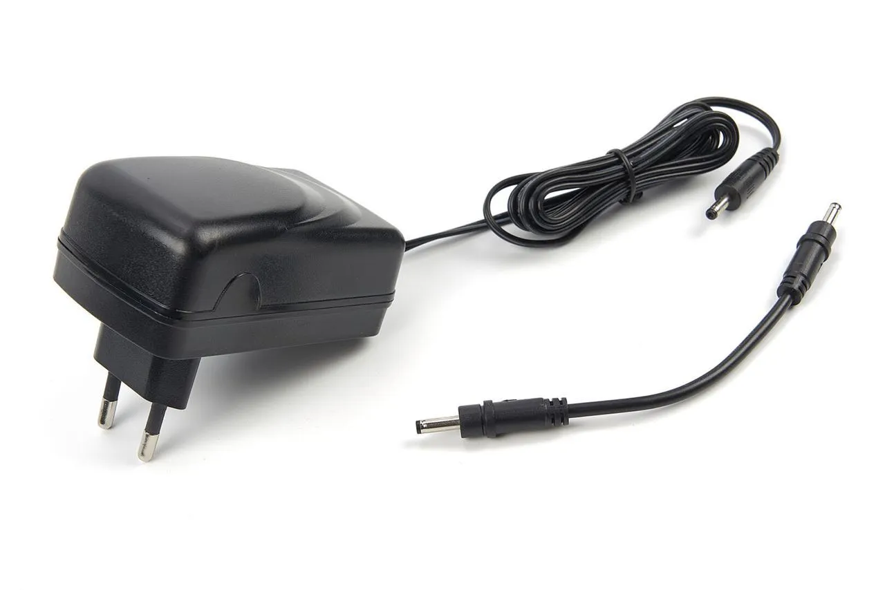 punjač adapter - slika 2