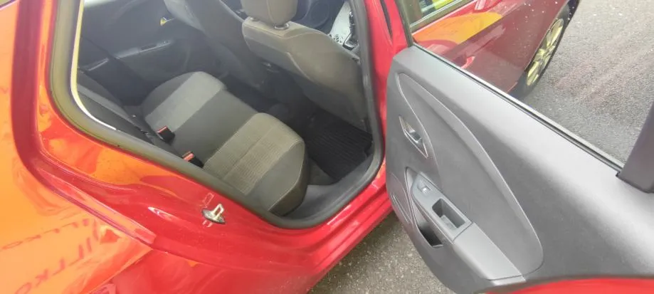 opel corsa 1,2 odlična prilika / vozil0 sa tvorničkim jamstvom - slika 14