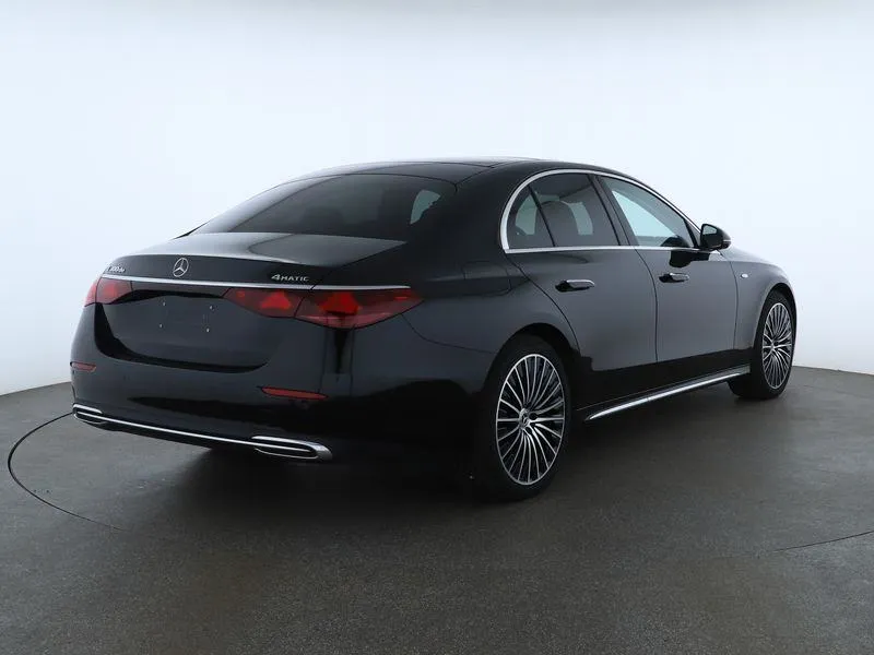 mercedes-benz e-klasa 300 de 4m exclusive premium plus - slika 3