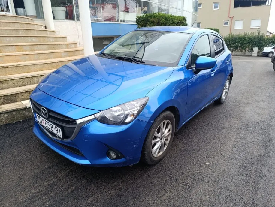 mazda 2 d21 - slika 6