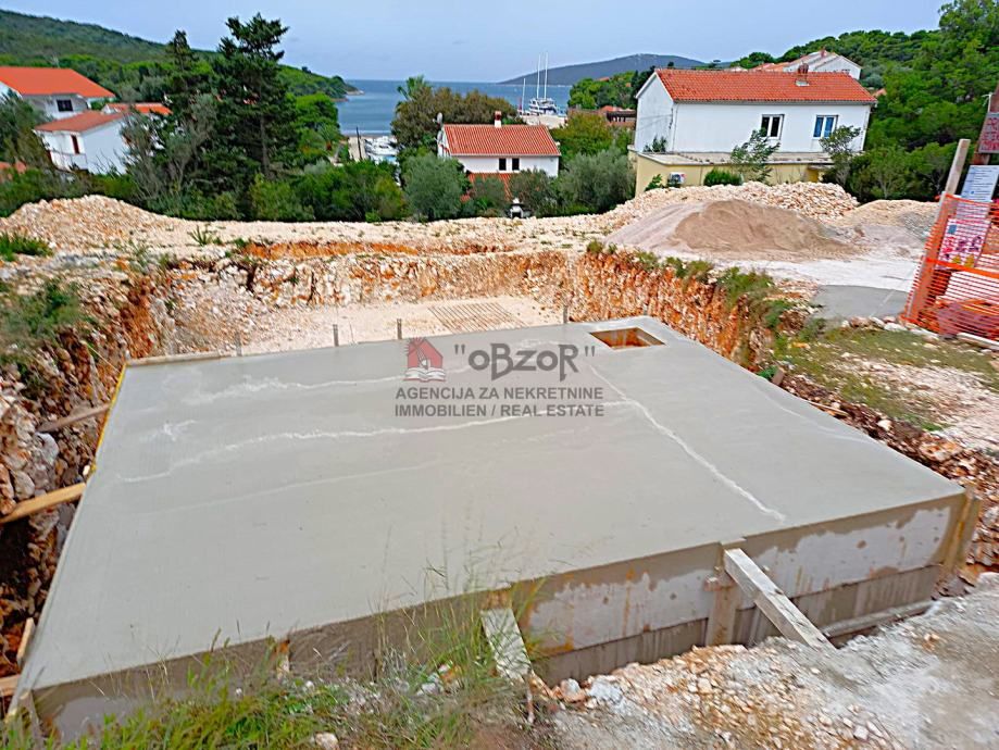 molat-građevinsko zemljište s dozvolom - slika 6