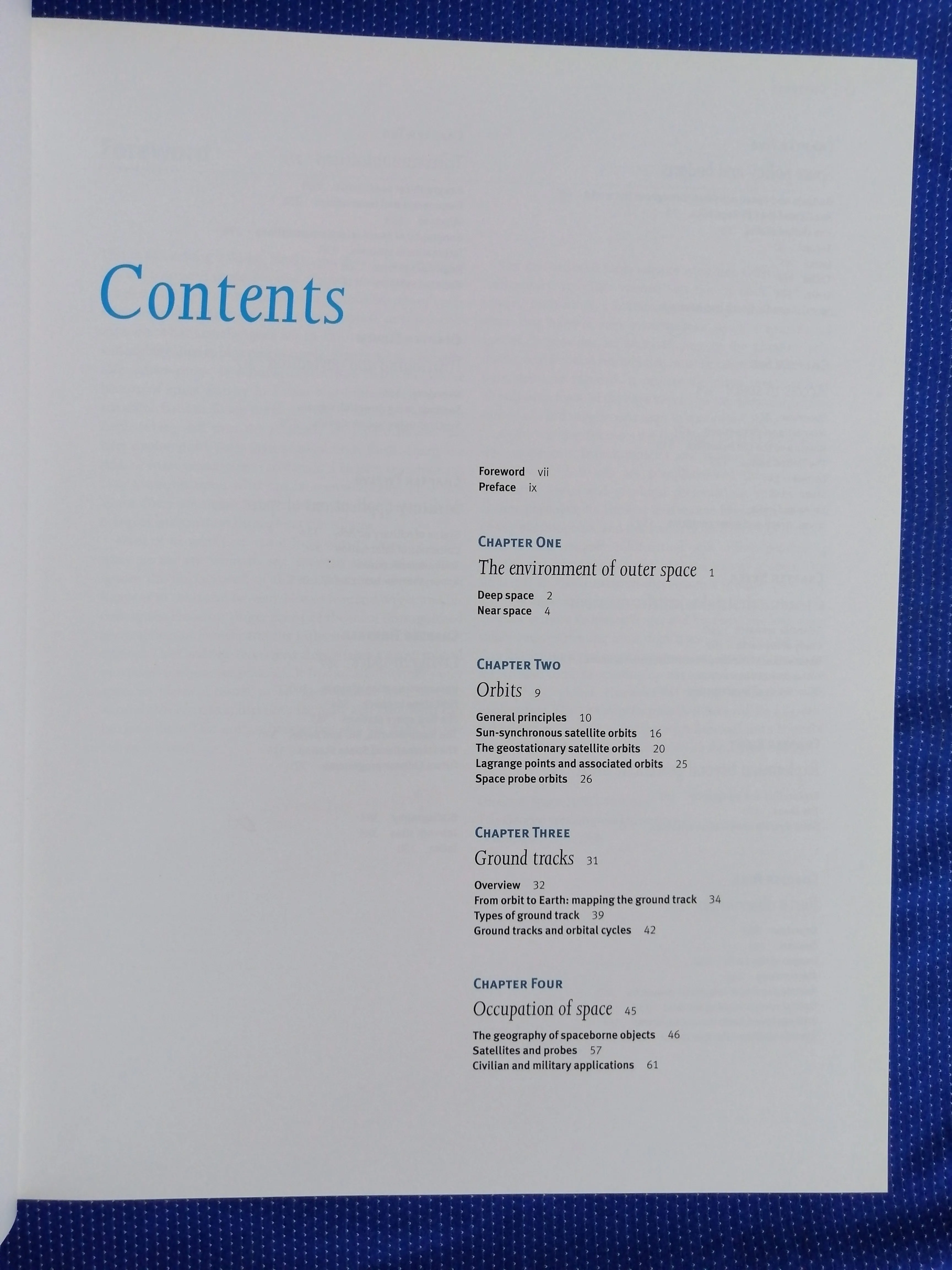 the cambridge encyclopedia od space - slika 4