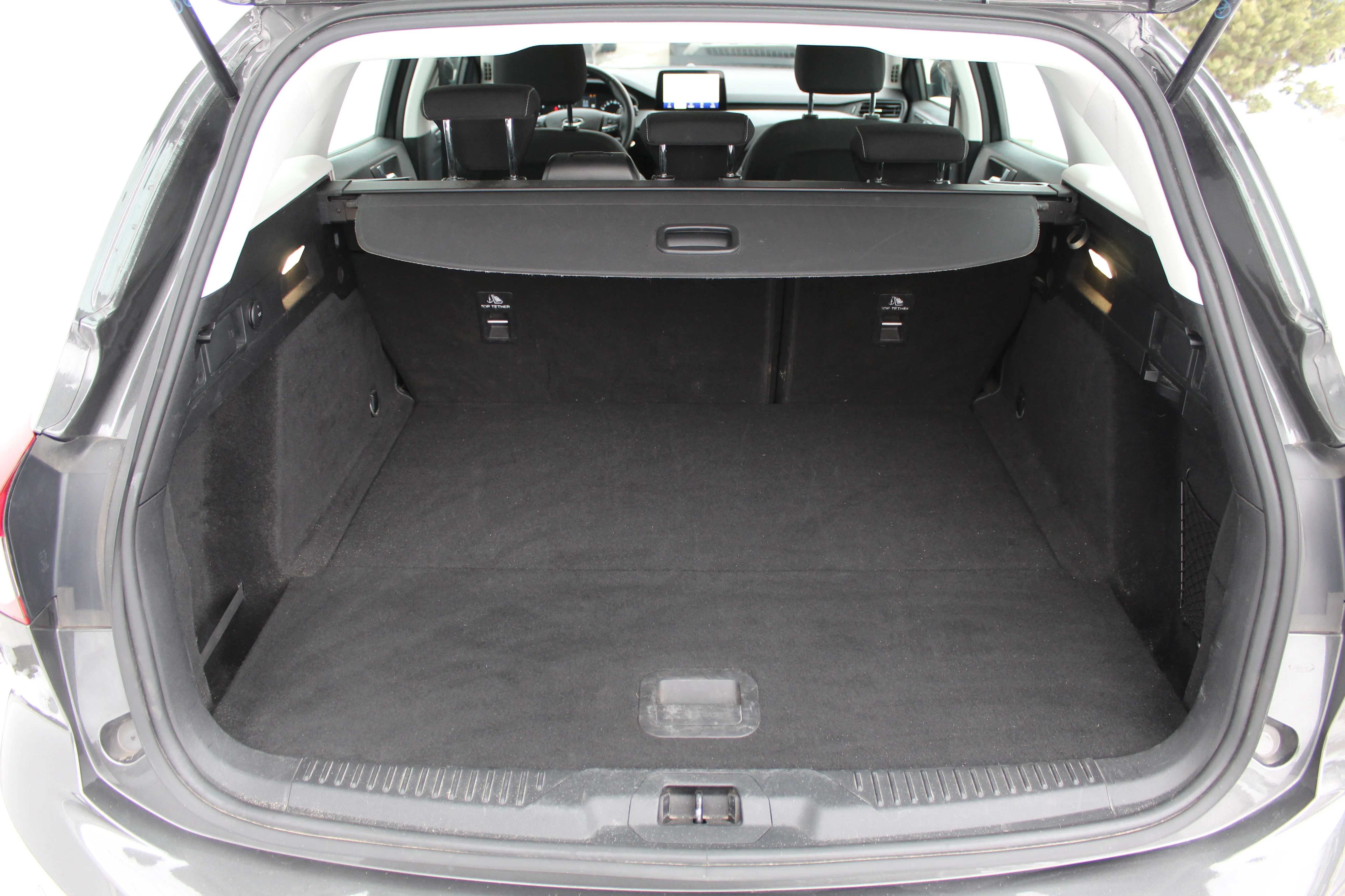 13060 ford focus karavan 1,5 ecoblue connected - slika 14