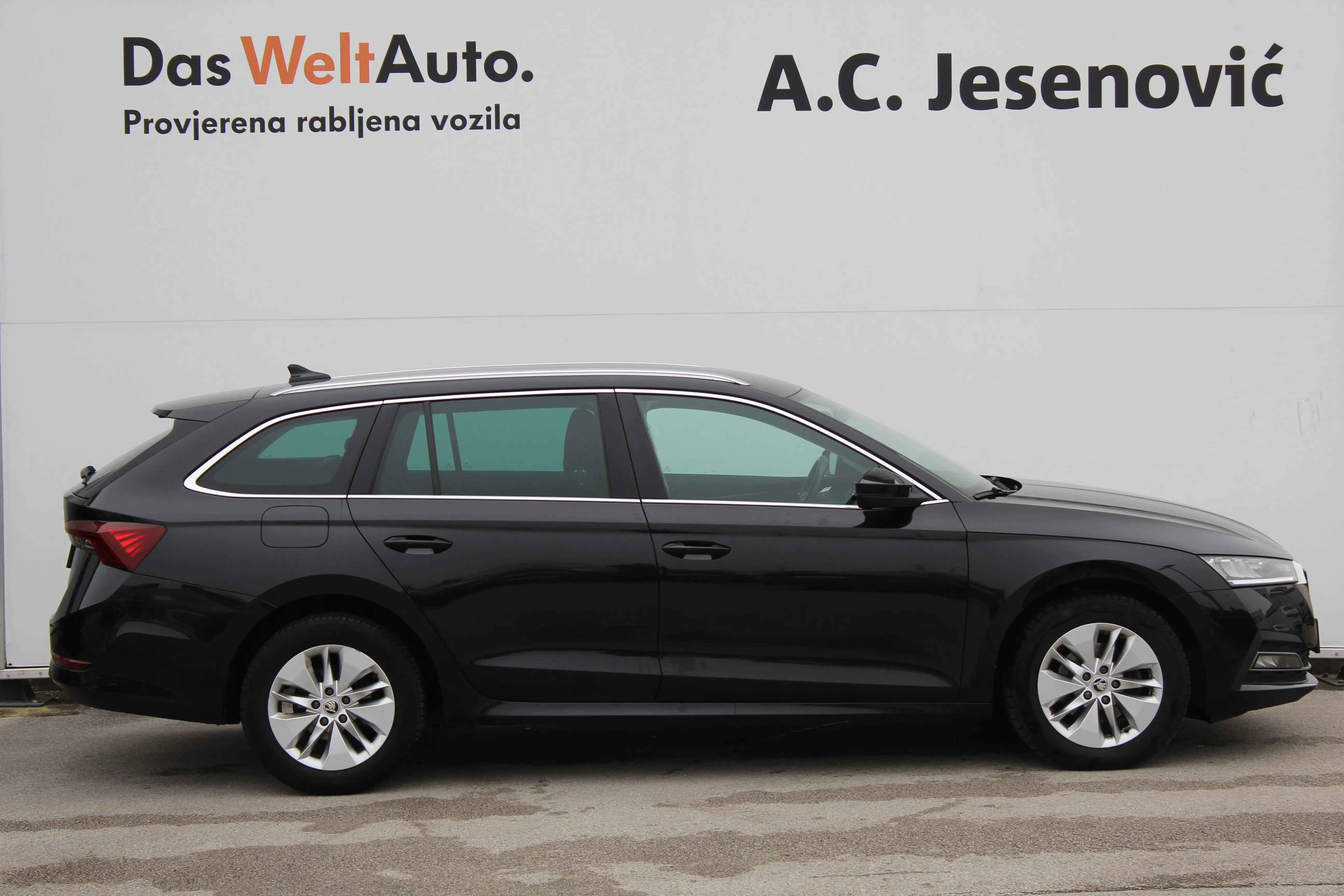 13077 škoda octavia combi ambition 2.0 tdi - slika 4
