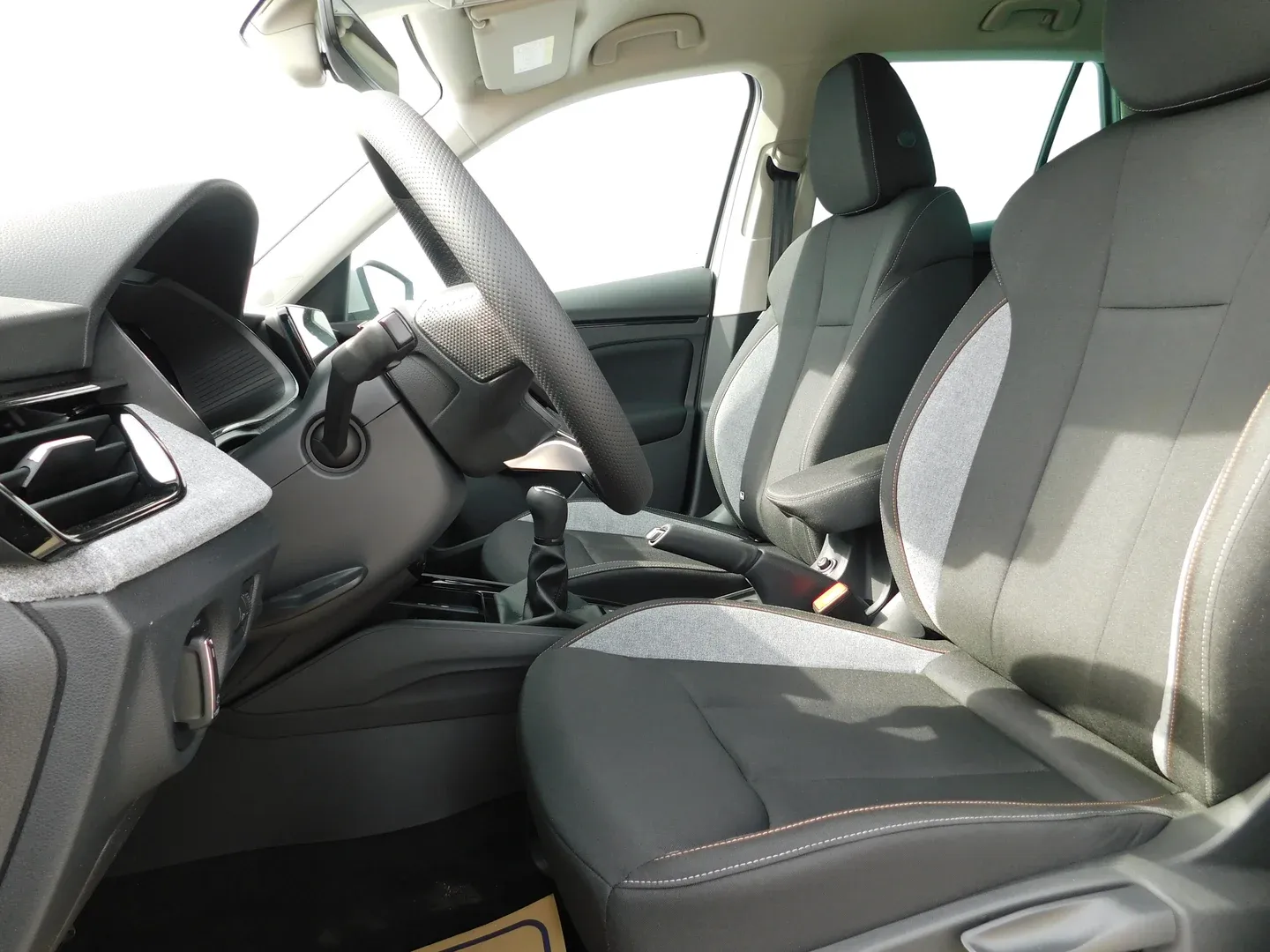 12728 škoda kamiq fl selection 1.0 tsi - slika 8