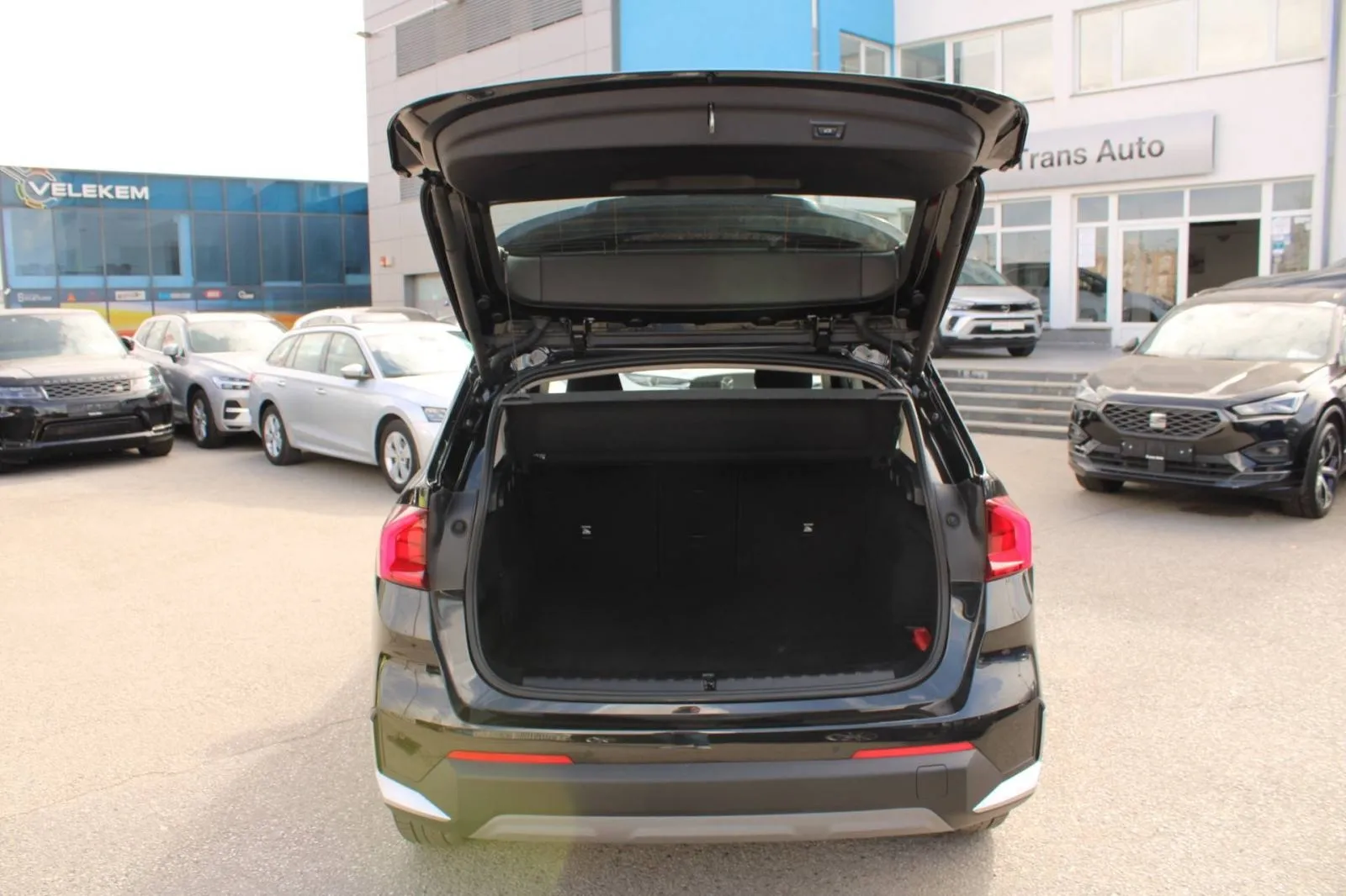 bmw x1 18d automatik *led, navigacija, kamera* - slika 18