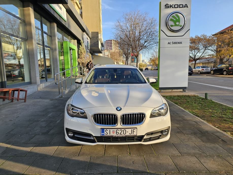 bmw serija 5 touring 520d - slika 10