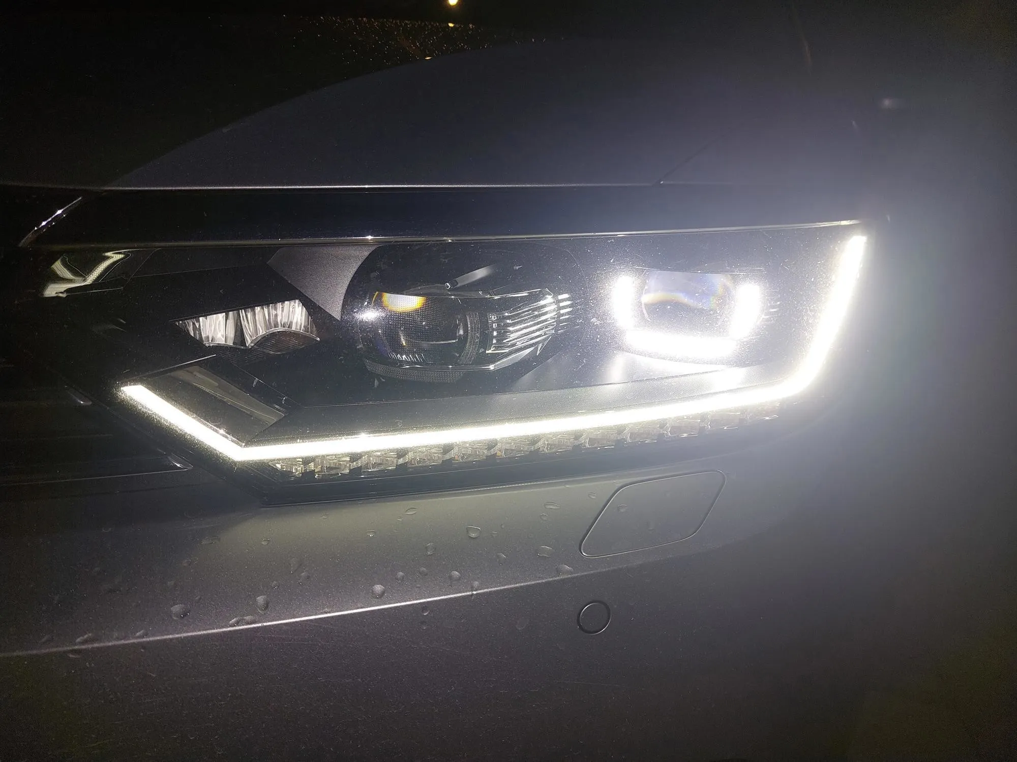 passat 1.6tdi highline,virtual cockpit,360 senzori,koža,panorama,led - slika 12