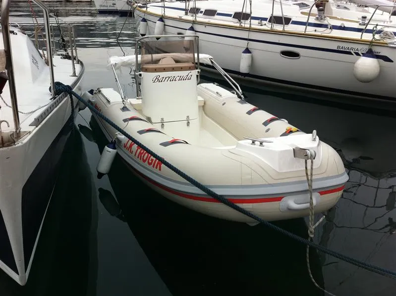 ronjenje s barracudom 470 *cijena na upit - slika 16