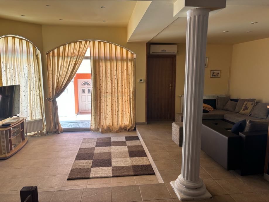 kuća/vila: osijek, retfala, 383.00 m2 - slika 2