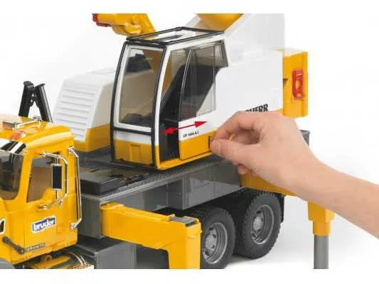bruder kamion mack granite + liebherr dizalica - slika 3