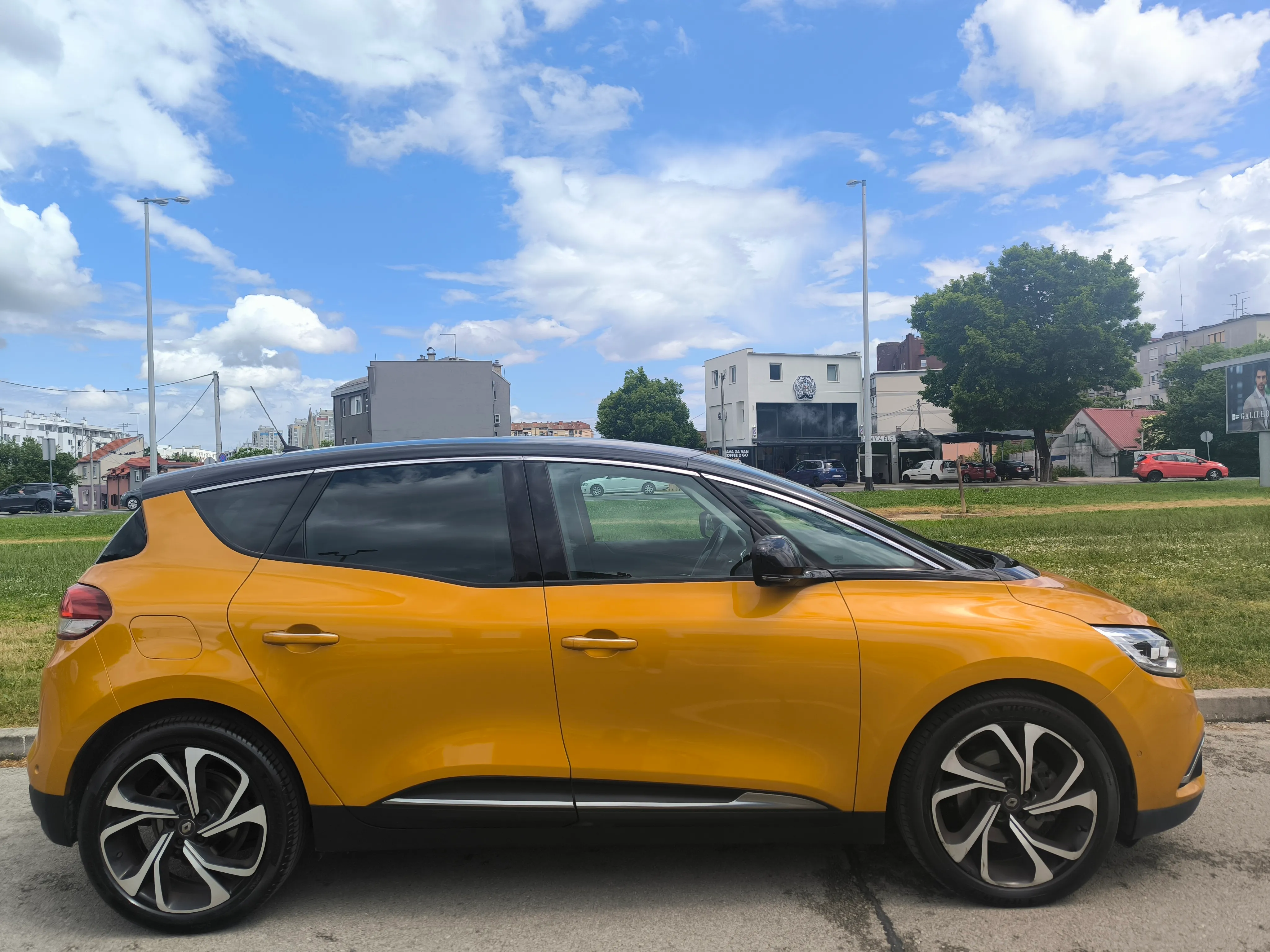 renault scenic dci 120 ,intens, full led, kamera, top stanje - slika 6