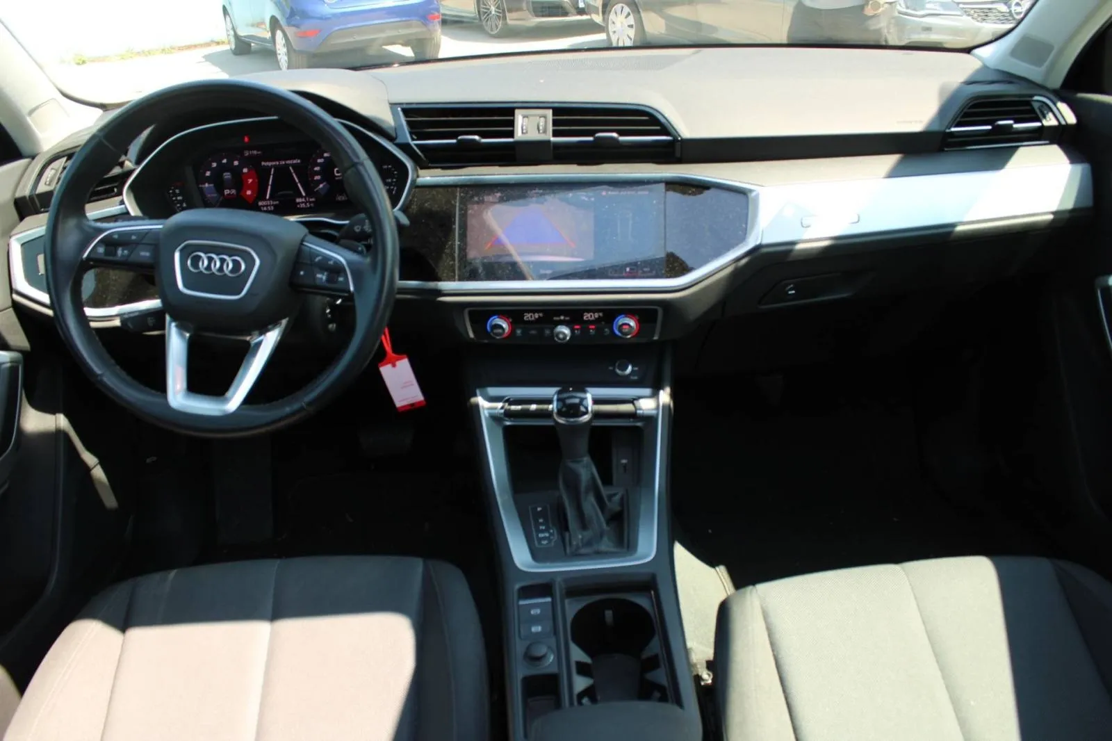audi q3 35 tfsi automatik *panorama, led, navigacija, kamera* - slika 13