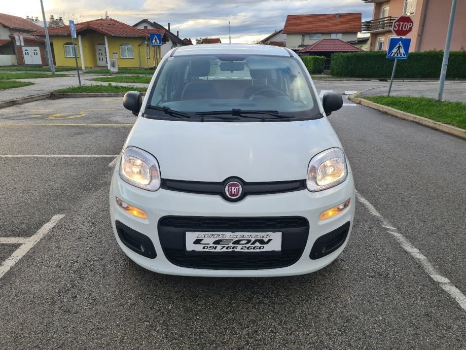 fiat panda 1,2,2015 god, 140000 km, klima,kartice - slika 2