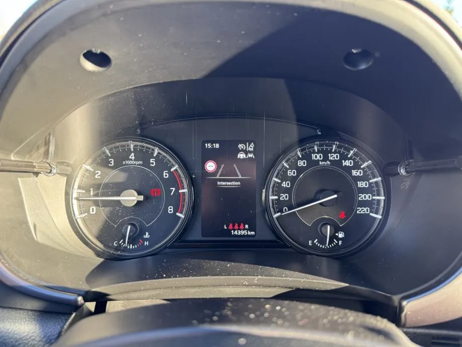 suzuki vitara 1,4 gl+ hybrid gratis registracija + ao - slika 9