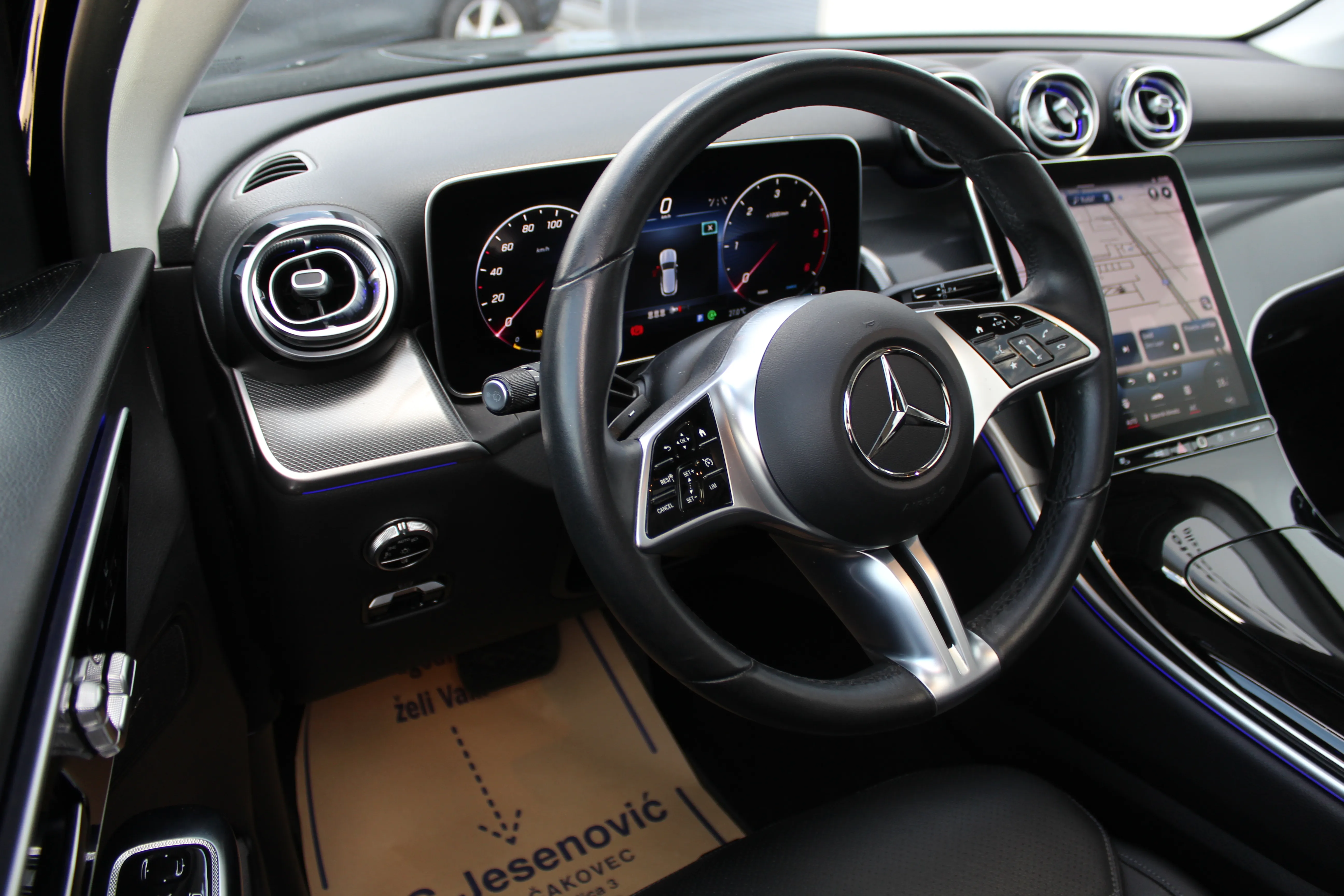 13194 mercedes-benz glc 220d 4matic avantgarde aut. - slika 8