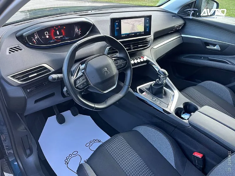 peugeot 3008 1.2 puretech 130-1 vl.-alu-navi-kam-led-odličan - slika 11