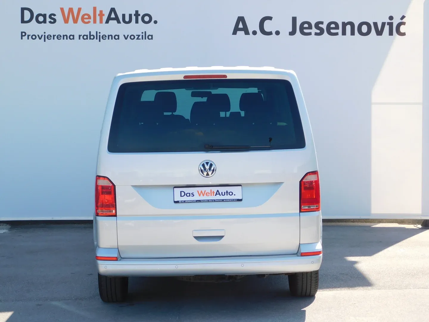 08354 vw caravelle comfortline 2.0 tdi dsg - slika 5
