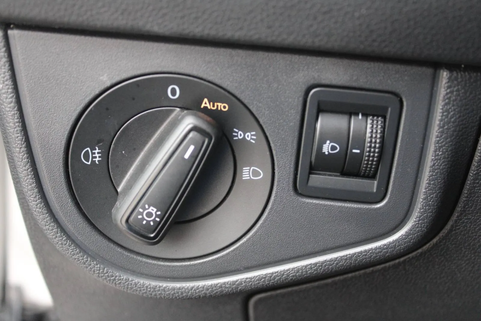 vw taigo 1.0 tsi dsg - slika 9