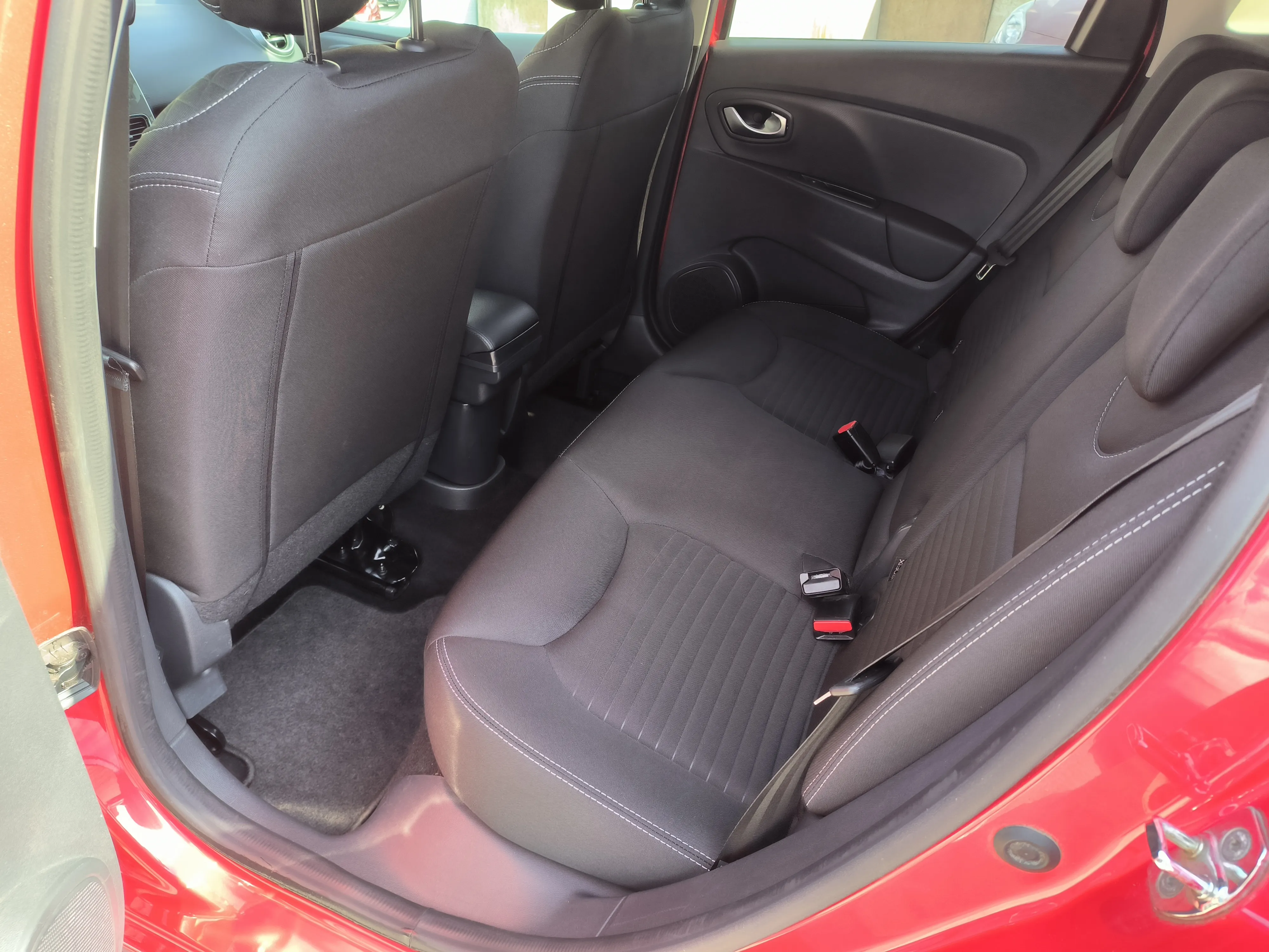 renault clio 1.5 dci limited, servisna, v. servis, jamstvo, reg. 1 god - slika 14