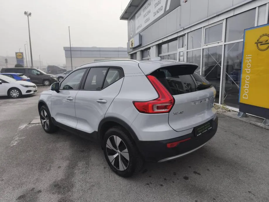 volvo xc40 d3 momentum - 1 godina garancije! - slika 3